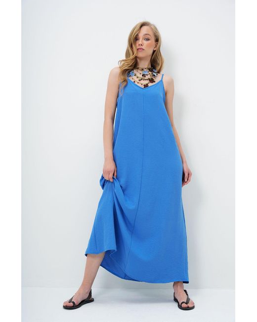 Trend Alaçatı Stili Blue Indigoblaues Aerobin-Sommerkleid Mit Verstellbarem Träger Und V-Ausschnitt Für Damen