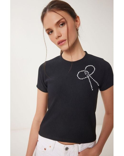Happiness İstanbul Black Schwarzes T-Shirt Mit Perlenschleife Und Detailliertem Strickmuster Für Damen