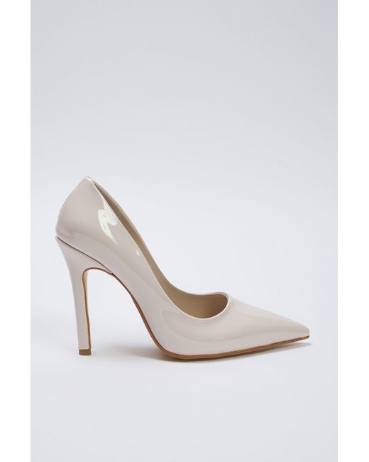 Trendyol White Cremefarbene Lackleder-Schuhe Mit Spitzer Zehenpartie Und Dünnem Stiletto-Absatz Für Damen