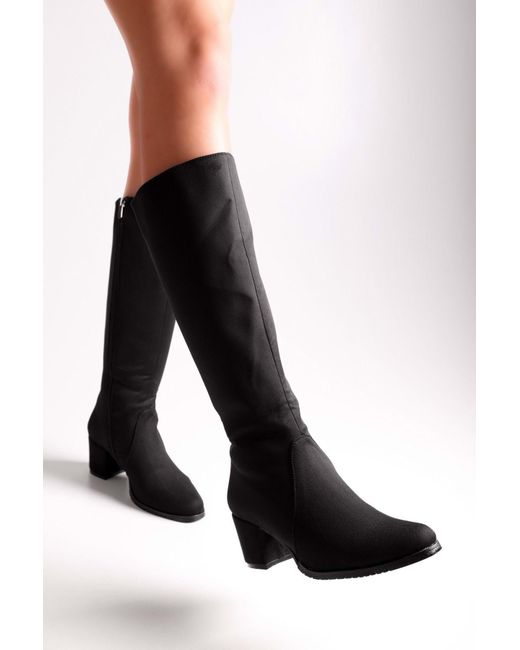 Shoeberry Black Stiefel „Anna“ Aus Schwarzem Wildleder Mit Absatz. Schwarzes Wildleder Für Damen