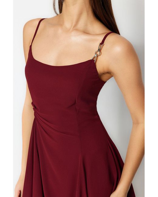 Trendyol Red Burgunderrotes, Kurzes, Schickes Abendkleid Aus Gewebtem Chiffon