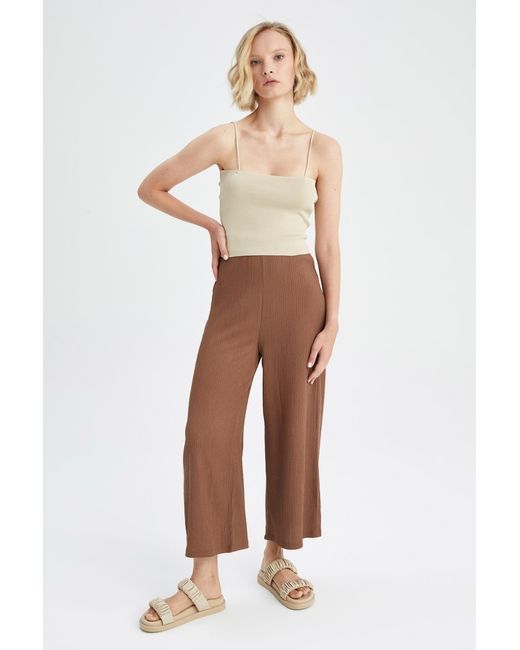 Defacto White Basic-Capri-Hose Für Damen