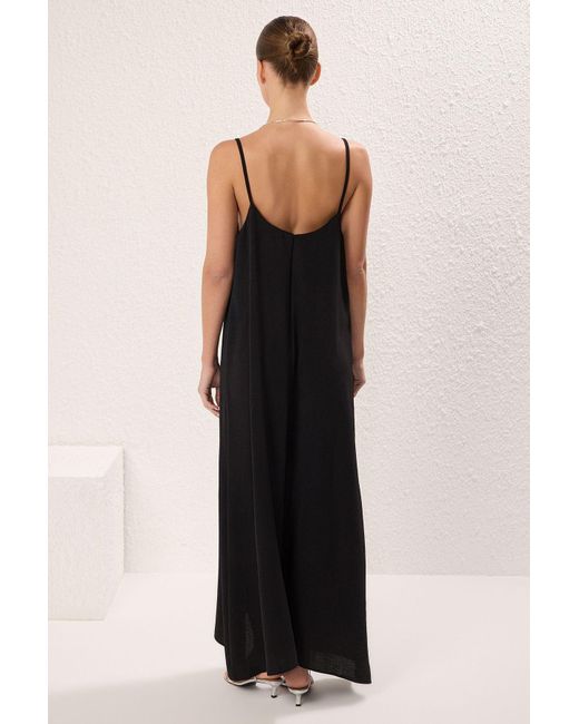 Trendyol Black Schwarzes, Einfarbiges Maxi-Webkleid Mit V-Ausschnitt Für Damen