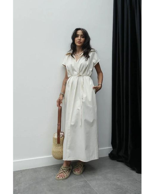 My Blog Gray Ecrufarbenes Kleid Mit Großem Kragen Und Kordelzug An Der Taille – 1010010 Für Damen