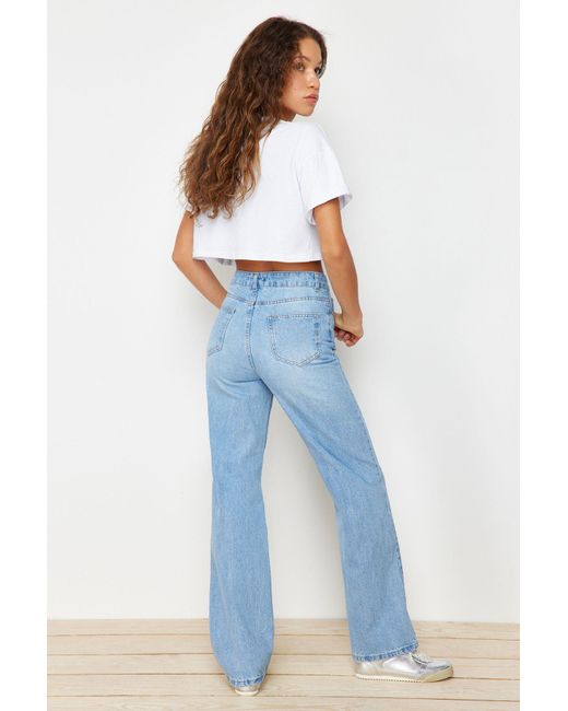 Trendyol Blue Hellblaue zerrissene jeans mit hoher taille und weitem bein