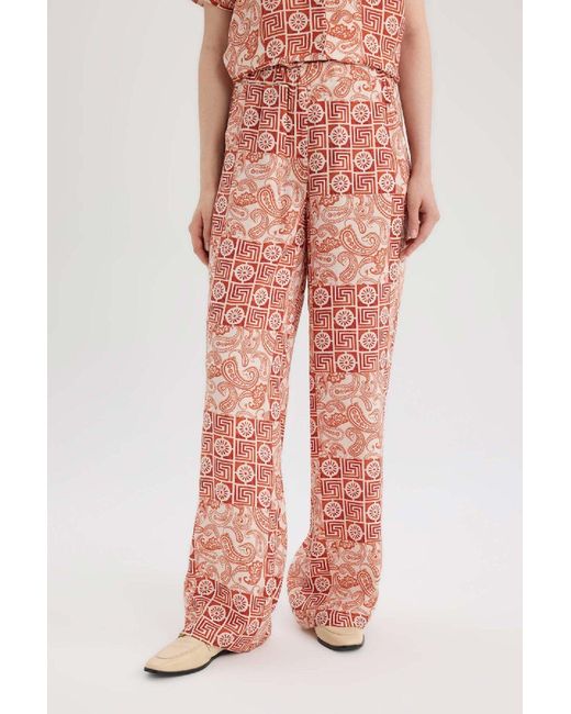 Defacto Red Gemusterte Hose Mit Weitem Bein Und Normaler Passform Für Damen