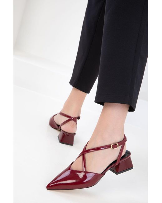 Soho Red Klassische Schuhe Mit Absatz Aus Bordeauxrotem Lackleder Für Damen