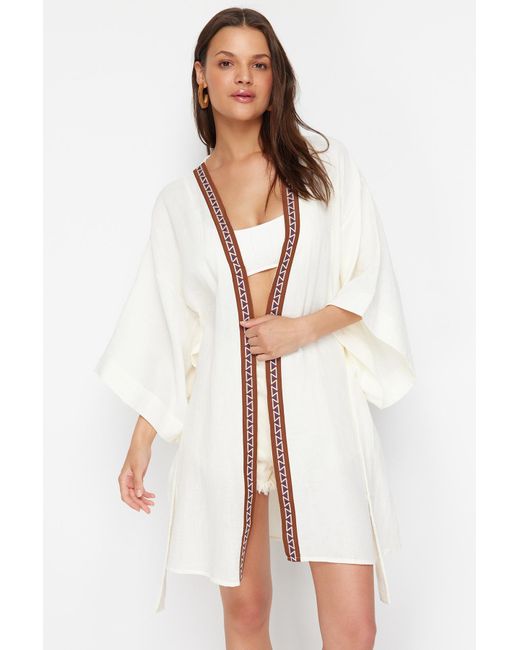 Trendyol White Kimono & kaftan regular fit