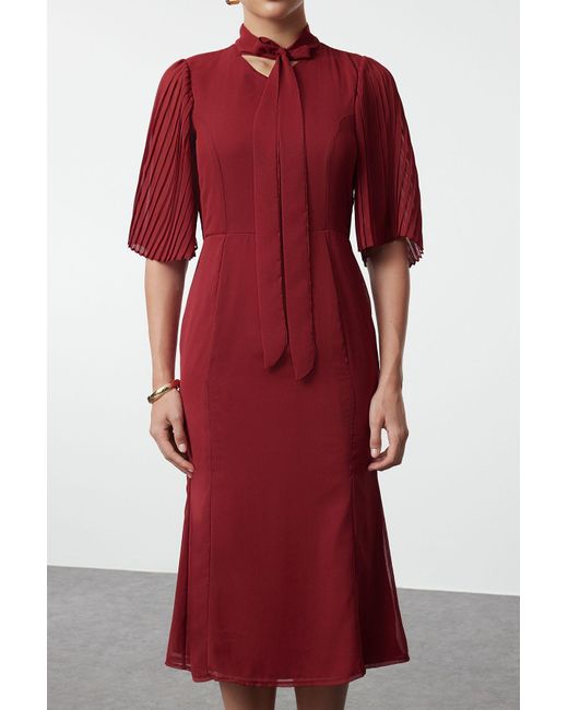 Trendyol Red Midi-Chiffonkleid