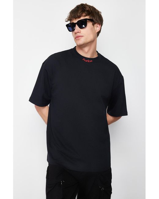 Trendyol Es, übergroßes, dickes t-shirt aus 100 % baumwolle mit textdruck in Black für Herren