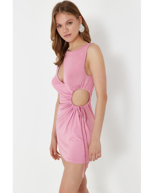 Trendyol Pink , tailliertes mini-strick-strandkleid mit cut-outs/fenster