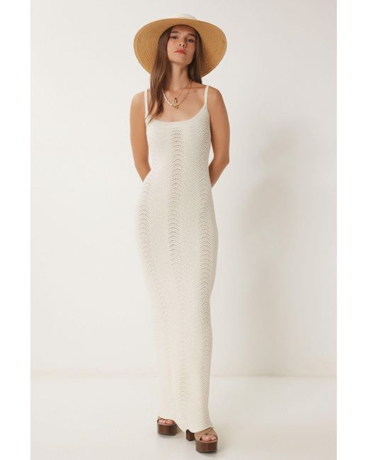Happiness İstanbul Natural Leichtes, Durchsichtiges Sommer-Strickkleid Mit Cremefarbenen Trägern Für Damen
