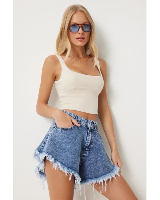 Happiness İstanbul Blue Dunkelblaue Jeansshorts Mit Hoher Taille Und Quasten – Für Damen