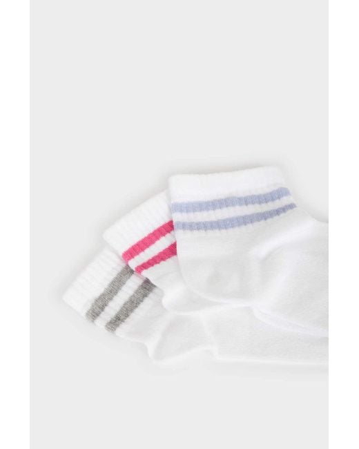Defacto White 3-Teilige Baumwollstiefel Socken E2151Axns Für Damen