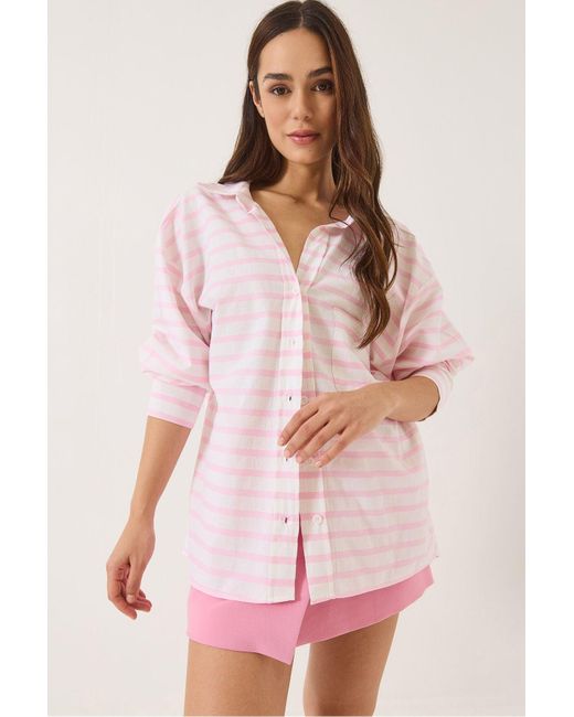 Bianco Lucci Pink Gestreiftes Baumwollhemd Mit V-Ausschnitt Und Einer Tasche, Detailliertes Oversize-Hemd 8212-3 Für Damen