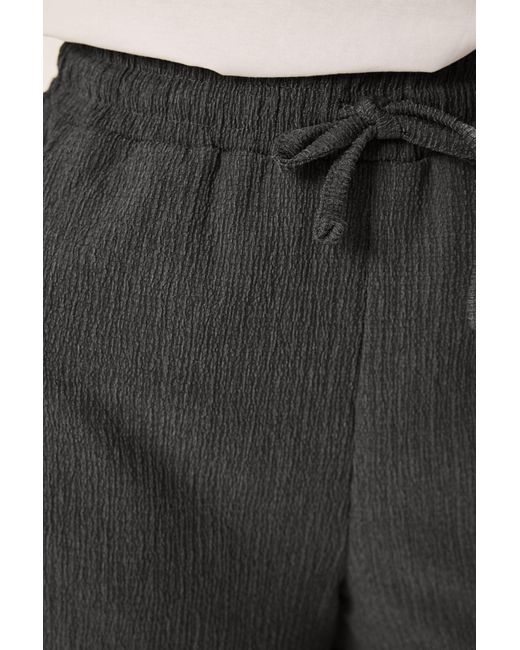 Trendyol White Dehnbare, Anthrazitfarbene, Strukturierte, Kurze Shorts Und Bermudas Mit Hoher Taille – Für Damen