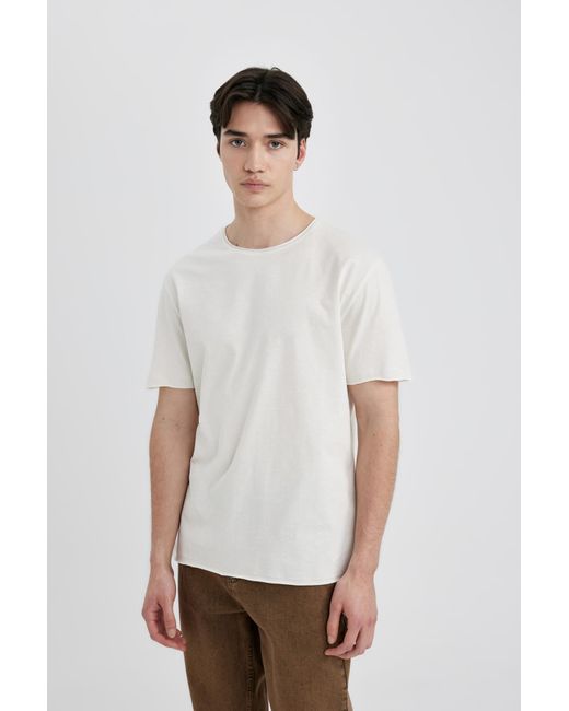 Defacto Kurzarm-t-shirt mit normaler passform und rundhalsausschnitt in White für Herren