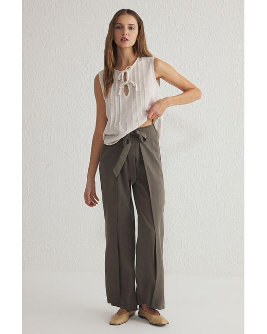 Trendyol Green Khakifarbene Hose Mit Gürtel Und Schnürung, Modal, Gerader Schnitt, Für Damen