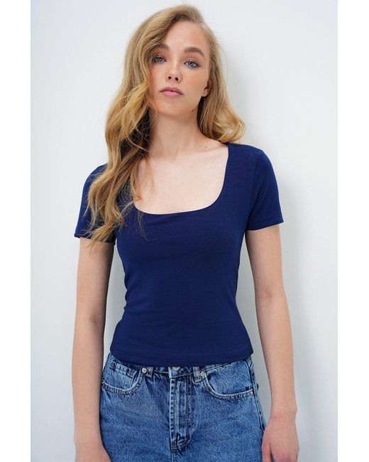 Trend Alaçatı Stili Blue Marineblauer Lycra-Overall Mit Quadratischem Ausschnitt Bauchfreie Bluse Aus Doppeltem Stoff Für Damen
