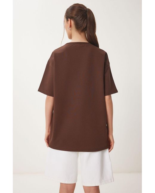 Happiness İstanbul Brown Braunes Oversize-T-Shirt Mit Bedrucktem Strickmuster Für Damen