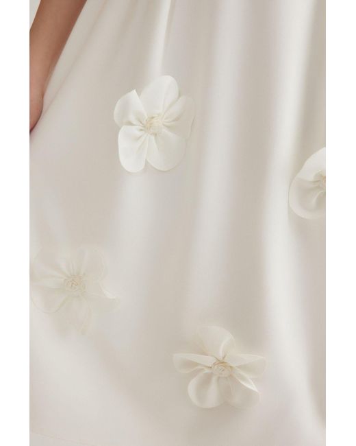 Trendyol White Weißes, Gewebtes Hochzeits-/Hochzeits-Abendkleid Mit A-Ausschnitt Und V-Ausschnitt Für Damen