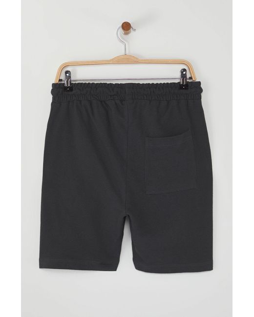 Trendyol White Hochwertige, Anthrazitfarbene Shorts Aus 100 Baumwolle Mit Normalem Schnitt –