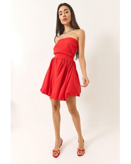 Bianco Lucci Red Trägerloses, Gefüttertes, Kurzes Ballonkleid Mit Rückendetail Für Damen