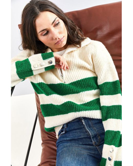 Bianco Lucci Green Rollkragenpullover Mit Reißverschluss, Dicken Gestreiften Ärmeln, Knöpfen Und Detailliertem Strickpullover Für Damen