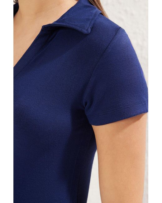 Trendyol Blue Marineblaue, Gerade Geschnittene/Eng Anliegende Strickbluse Mit Polokragen Für Damen