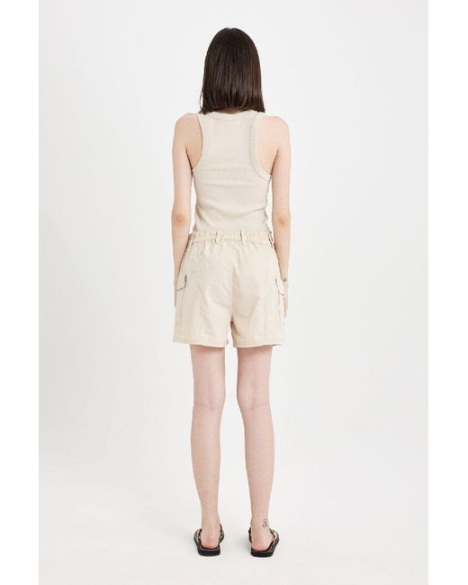 Defacto Natural Kurze Popeline-Shorts Mit Normaler Passform Und Normaler Taille Für Damen