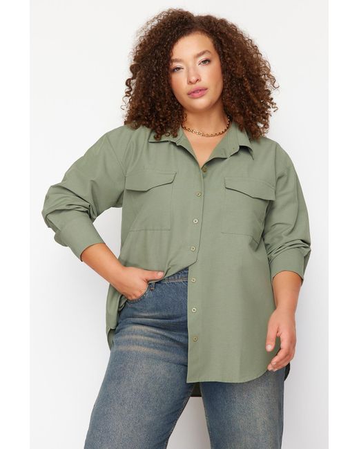 Trendyol Green Farbenes gewebtes popeline-hemd mit taschen