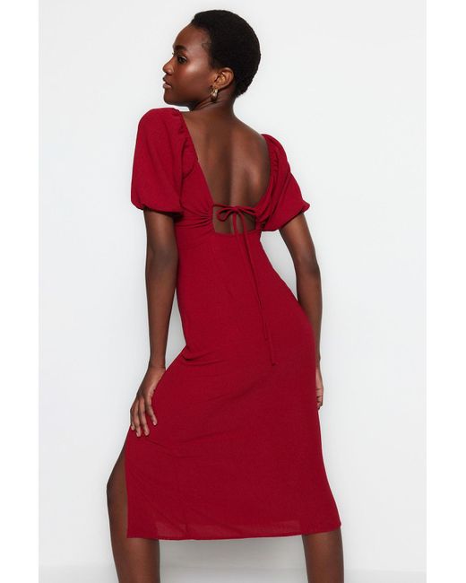 Trendyol Red Weinrotes, Tailliertes Midikleid Aus Webstoff Mit Schlitz Auf Der Rückseite Für Damen