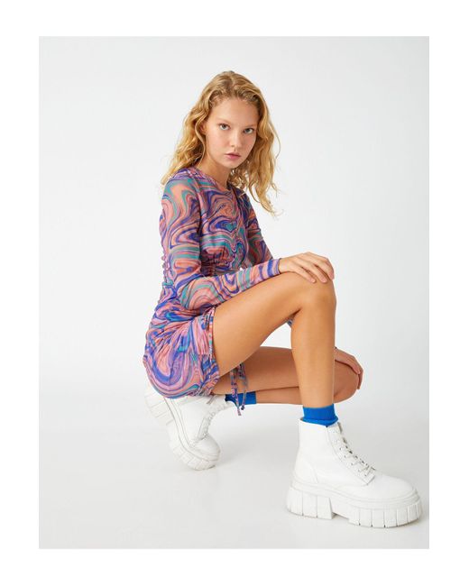 Koton White Minikleid Mit Langen Ärmeln, Gerafft Für Damen