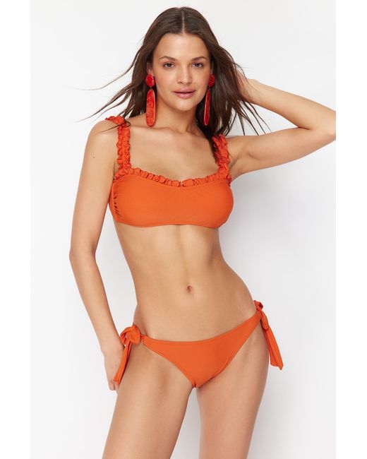 Trendyol Orange Zimtfarbener bralet-bikini mit rüschen