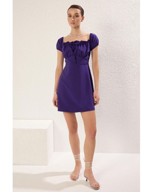 Trendyol Purple A-Linien-Minikleid Aus Gewebtem Krepp Mit Carmen-Ausschnitt Für Damen