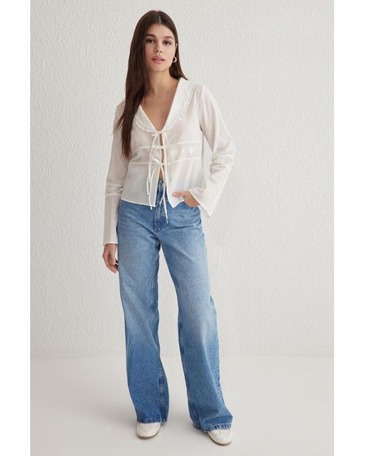 Trendyol Blue Weißes Bebe-Hemd Mit Kragen Und Schnürung Vorne Für Damen