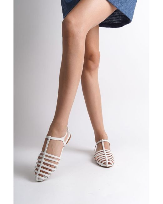 Capone Outfitters White Gladiator-ballerina