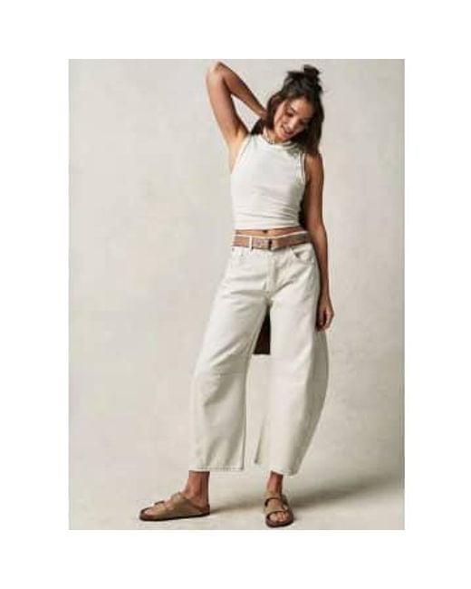 Good Luck Mid Rise Barrel Jeans di Free People in Natural