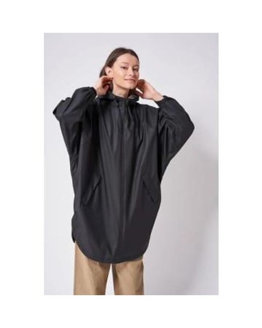 Sky raincoat Tanta en coloris Black