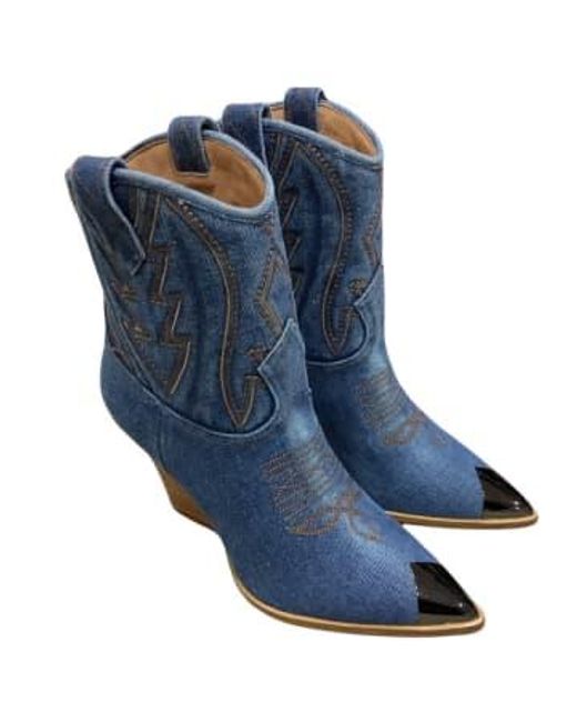 Gambels Cowboy Boot di Lola Cruz in Blue