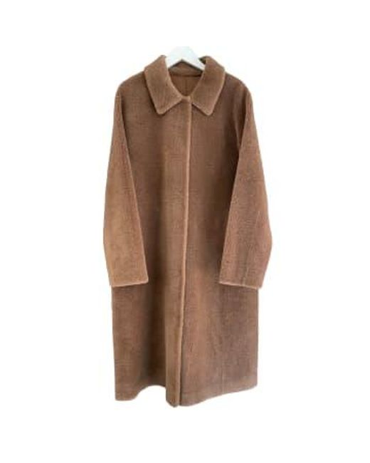 Victoria Lily Faux Fur Reversible Coat In di Oakwood in Brown