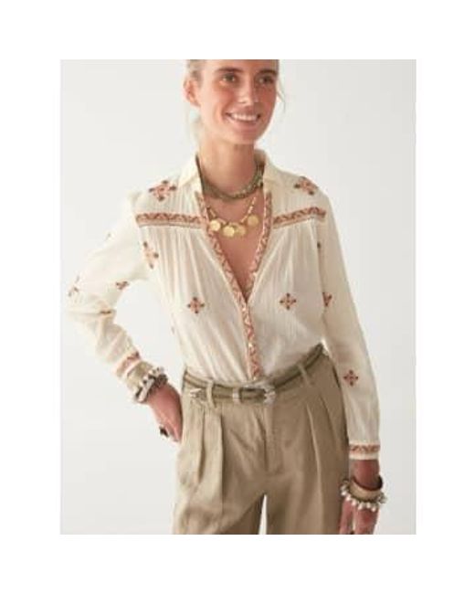 Rombo Blouse Ivory di MAISON HOTEL in Brown