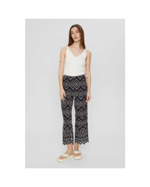 Nuevelyn Cropped Pants di Numph in Gray
