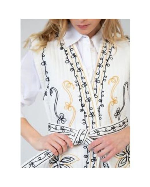 An'ge White Solly Sleeveless Embroidered Jacket