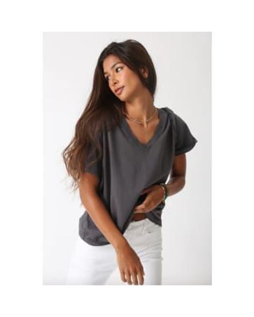 Electric And Electric And Nash Vneck Tee di Electric and Rose in Black