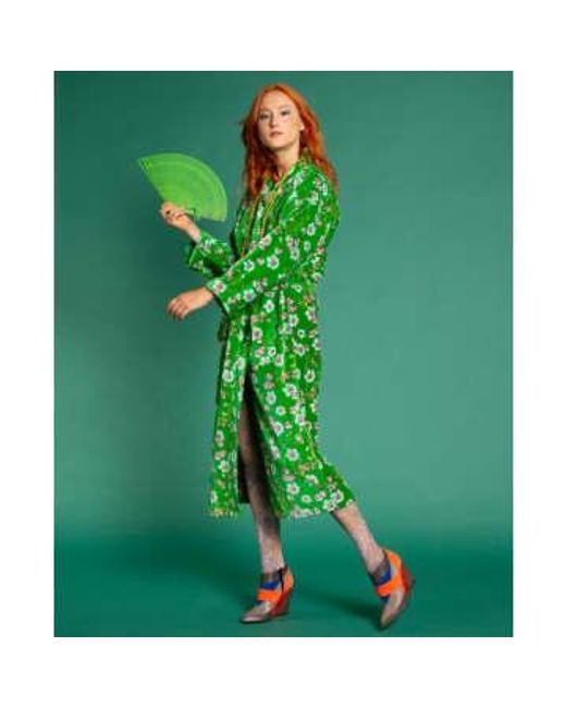 Robe chambre en velours luxe, vert fleur Les Touristes en coloris Green