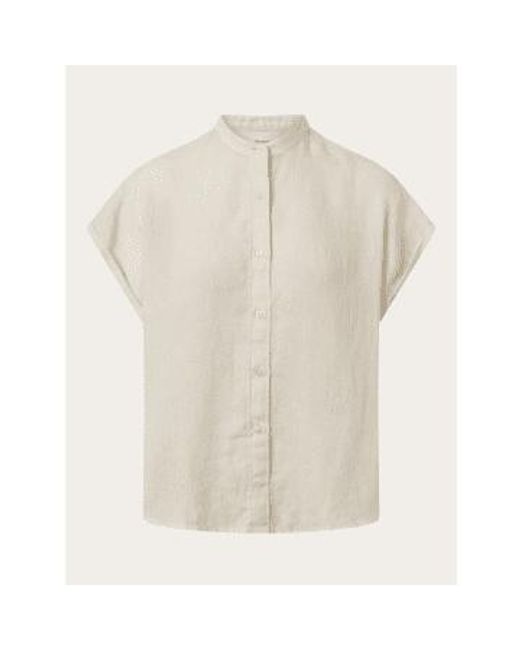 2090005 Collar Stand Short Sleeve Linen Shirt Buttercream di Knowledge Cotton in White