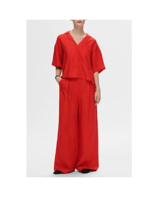Flame Scarlet Lyra Boxy Linen Shirt di SELECTED in Red