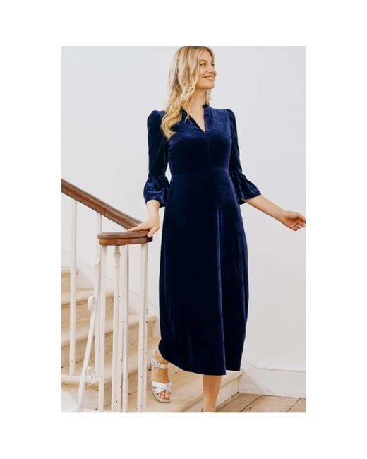 Esther Navy Velvet Dress di Aspiga in Blue