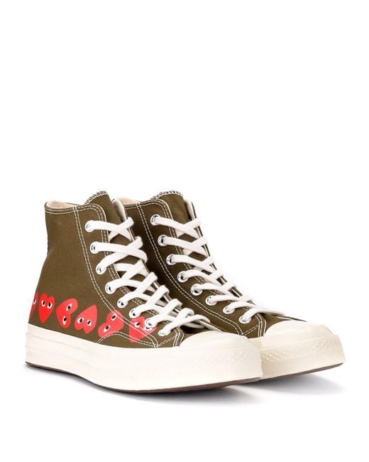 scarpe con il cuore rosso converse